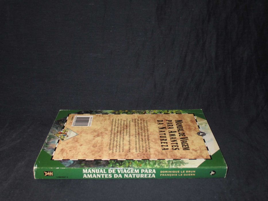 Livro Manual de Viagem para Amantes da Natureza