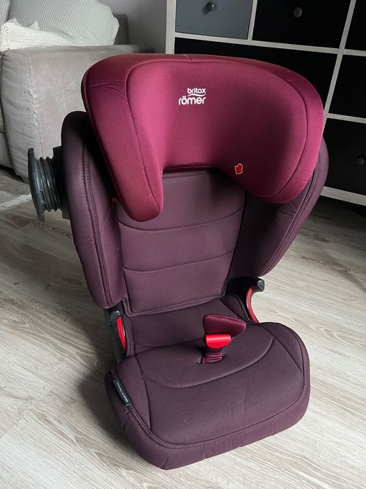 Fotelik samochodowy Britax Romer Kidfix III M 15-36 kg