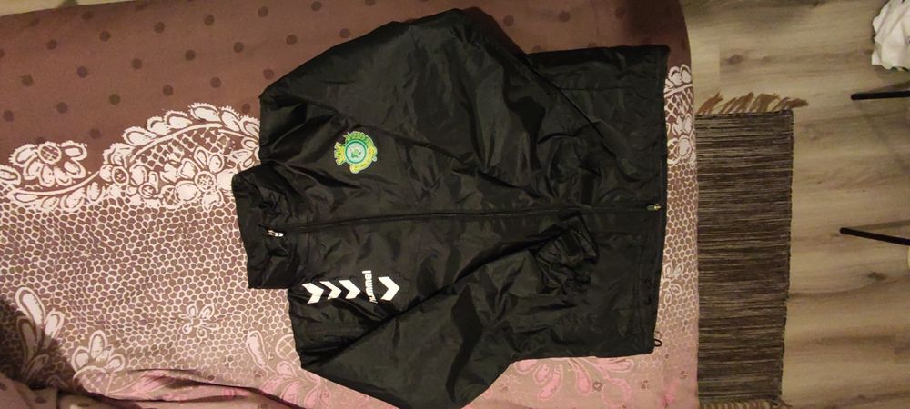 Casaco desportivo Hummel