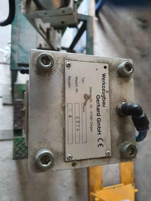 Гильотина для фурнитуры siegenia