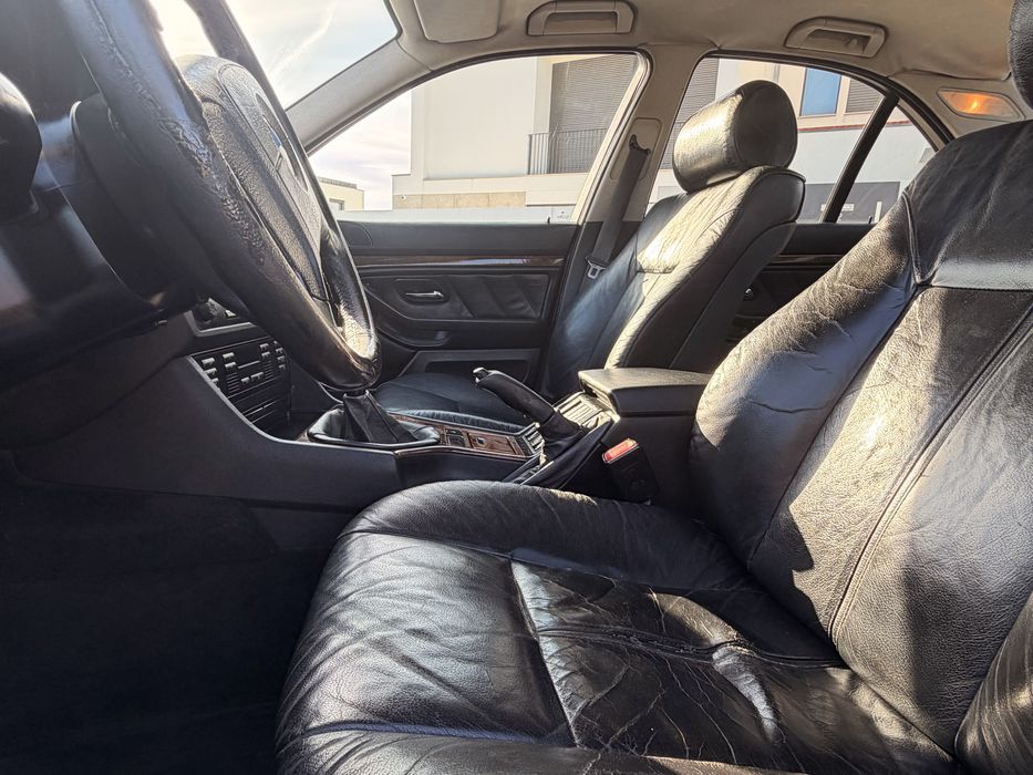 BMW E39 523 i 170 cv