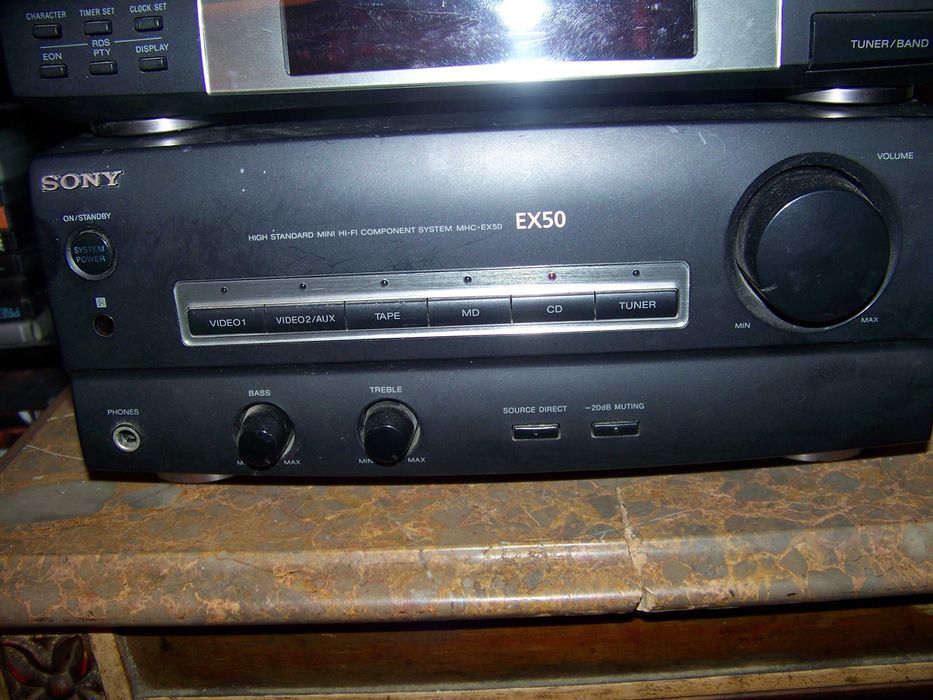 MIDI SONY EX 50 – Amplifier and CDs OK – No Speakers64409251749378122