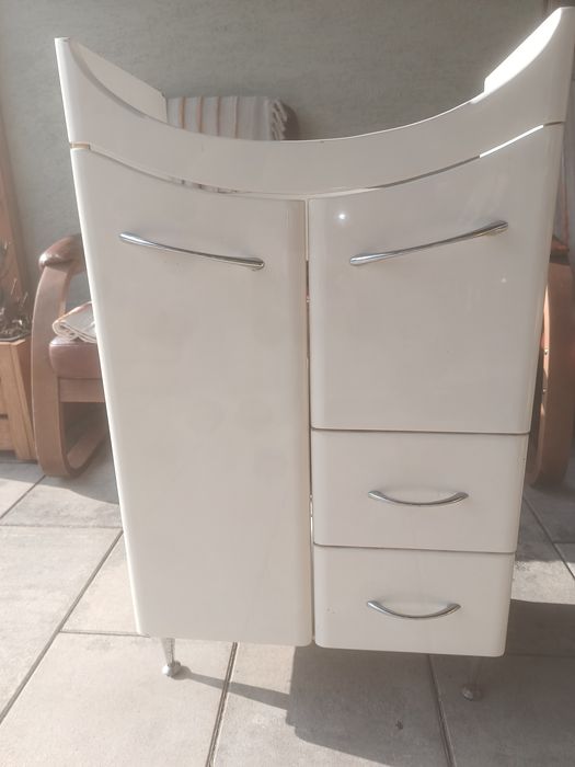 Szafka łazienkowa pod zlewozmywak