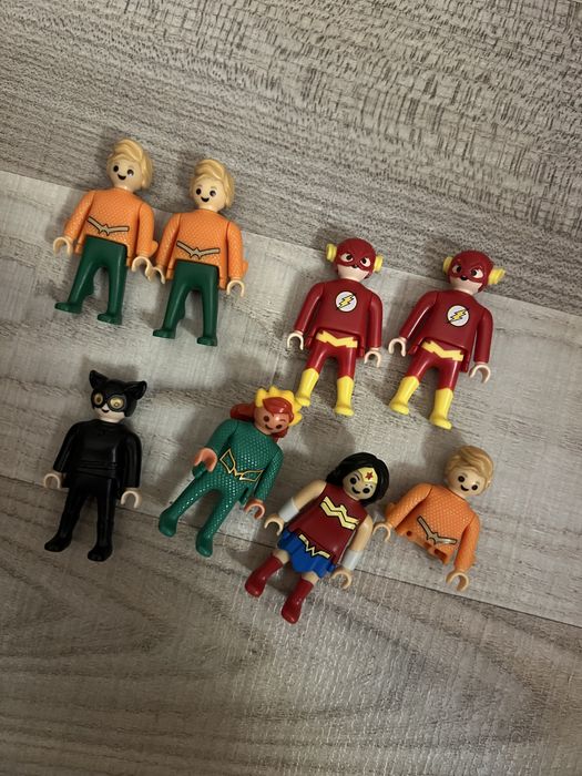 Іграшки kinder playmobil DC
