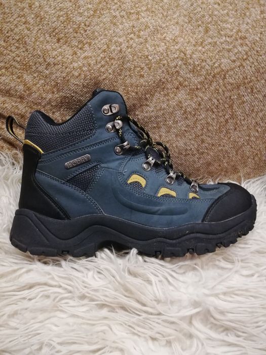 Mountain Warehouse. Jak nowe. Buty trekkingowe, wodoodporne.