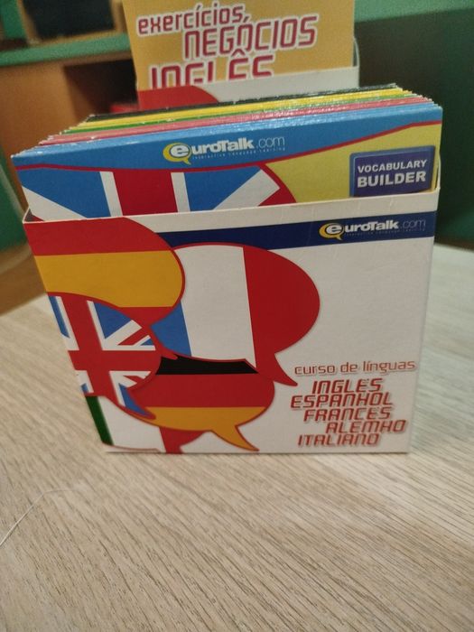 Coleção de 13 fascículos e 25 CDs