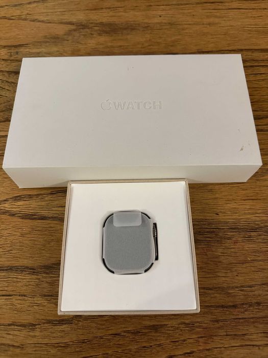 Apple Watch Ultra 2 49mm + opaska alpine loop indiego L