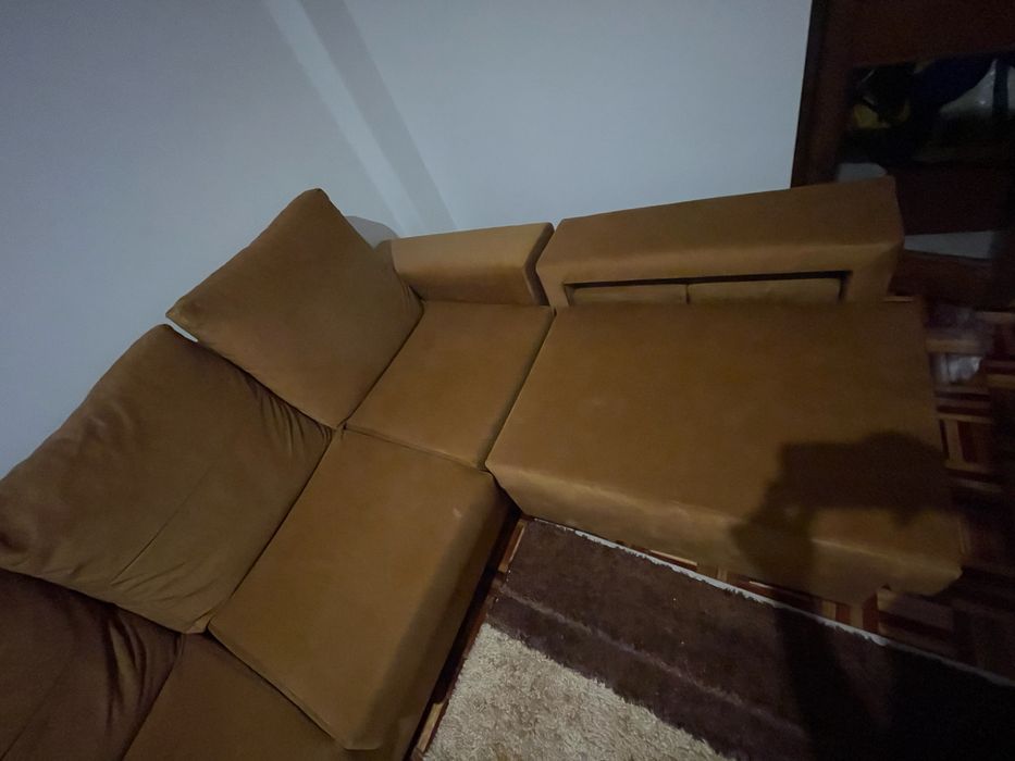 Sofá de 5 lugares em bom estado usado apanas 1 mês