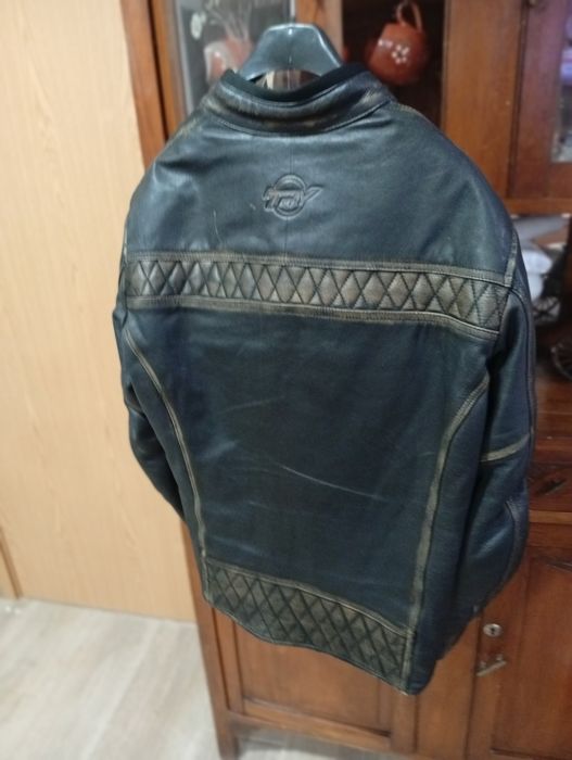Vendo casaco motard impecável