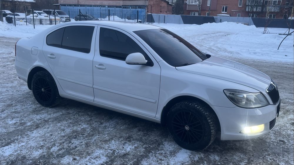 SKODA OCTAVIA A5-2012 р.1,6 Газ-бензин