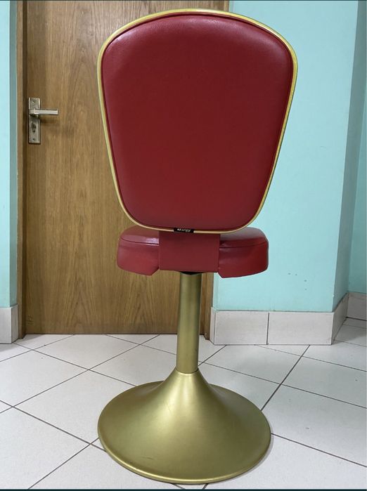 Стулья под игровые автоматы , казино , лото