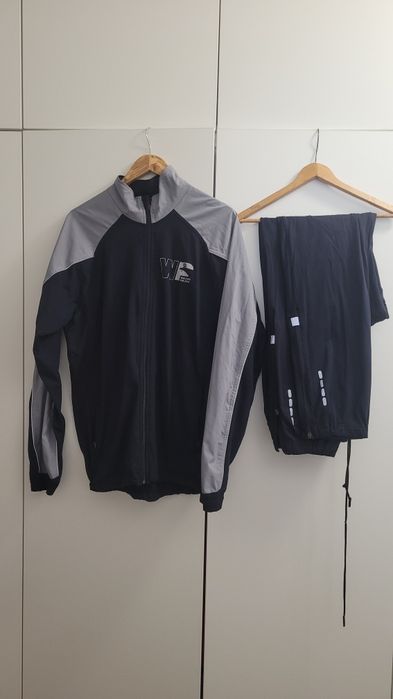 Wojskowy dres sportowy używany