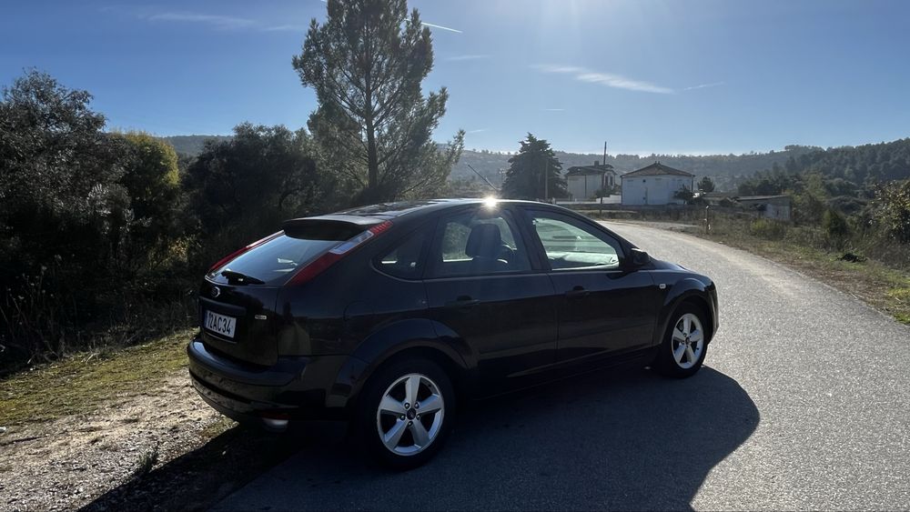 Ford focus 1.6 TDCi — photo 2