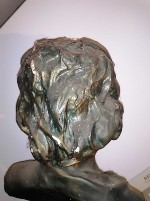 Escultura Flor agreste assinada em gesso antiga a 40cmm