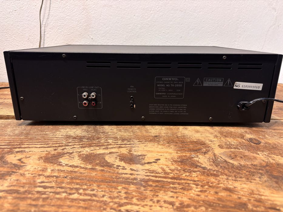 Magnetofon Onkyo Integra TA 2850