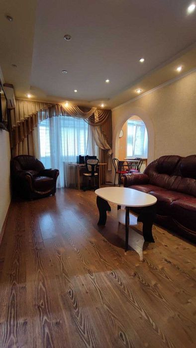 Продам 2к квартиру вул. Старокозацька, 2 (Центр)