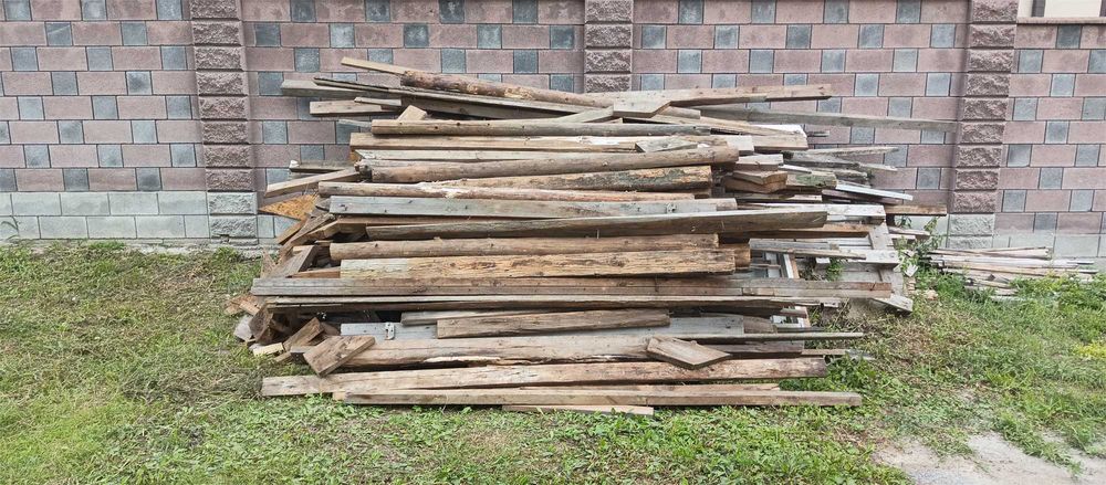 Продам дрова соснові 10 кубів