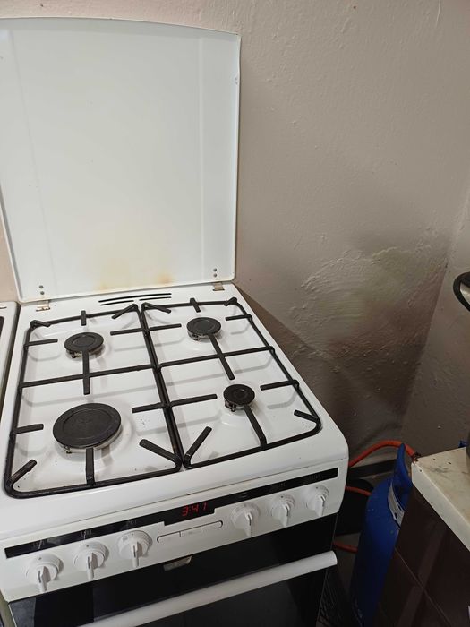 Kuchenka gazowo elektryczna