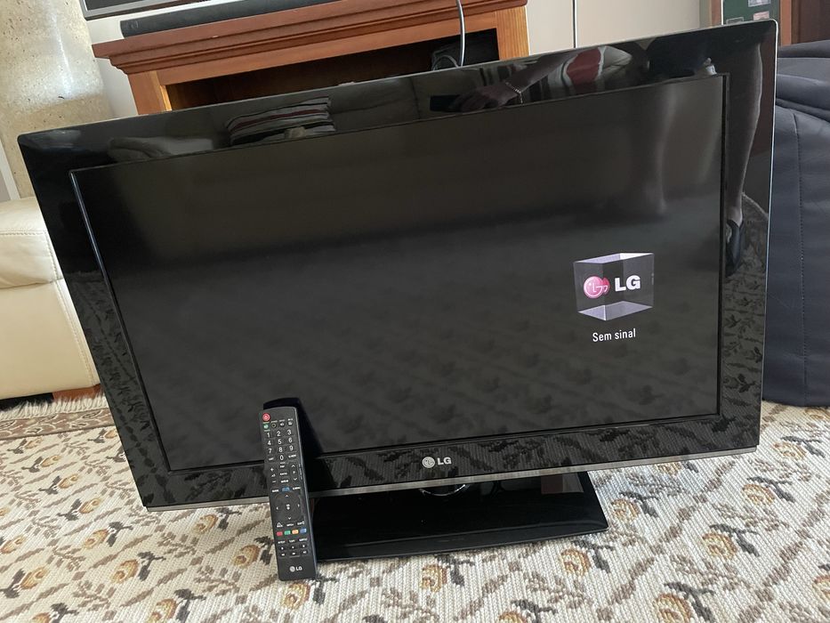 TV LG - Modelo 3LK330
