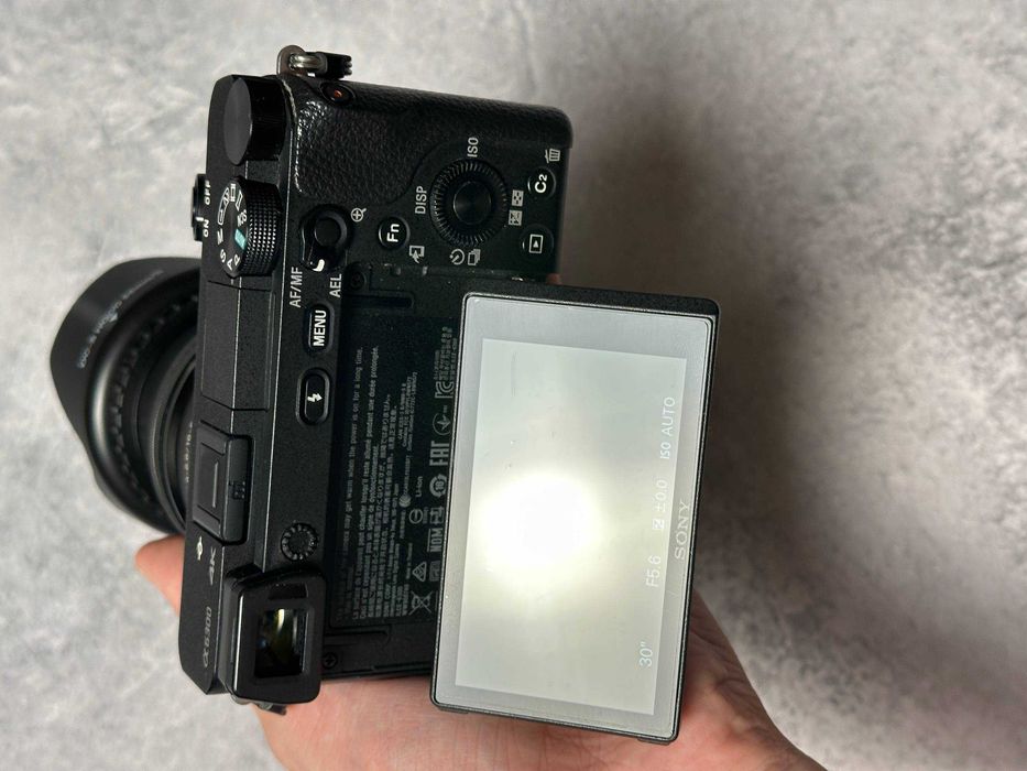 Камера Sony a6300 (body) + Великий комплект аксесуарів