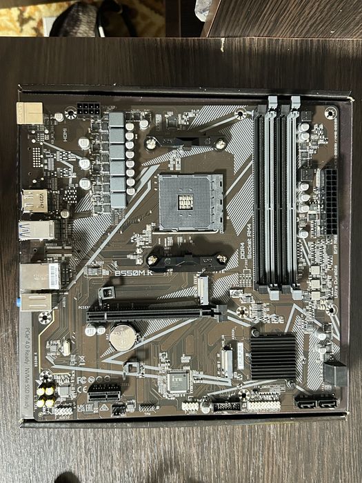 B550M K gigabyte