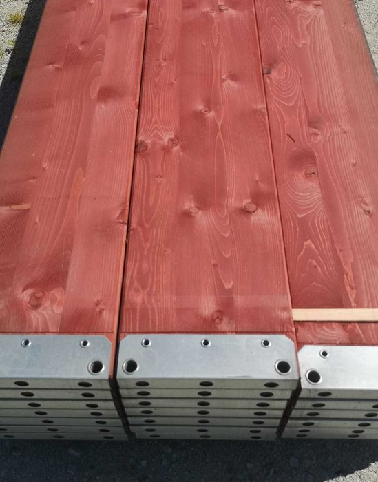 Nowe stalowe rusztowanie Plettac 8x12=100m2 elewacyjne, podesty 3m