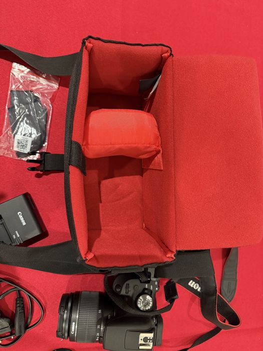 Canon EOS 2000D (Kit)