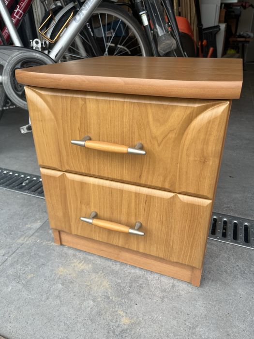 Szafka szafeczka nocna 1 sztuka