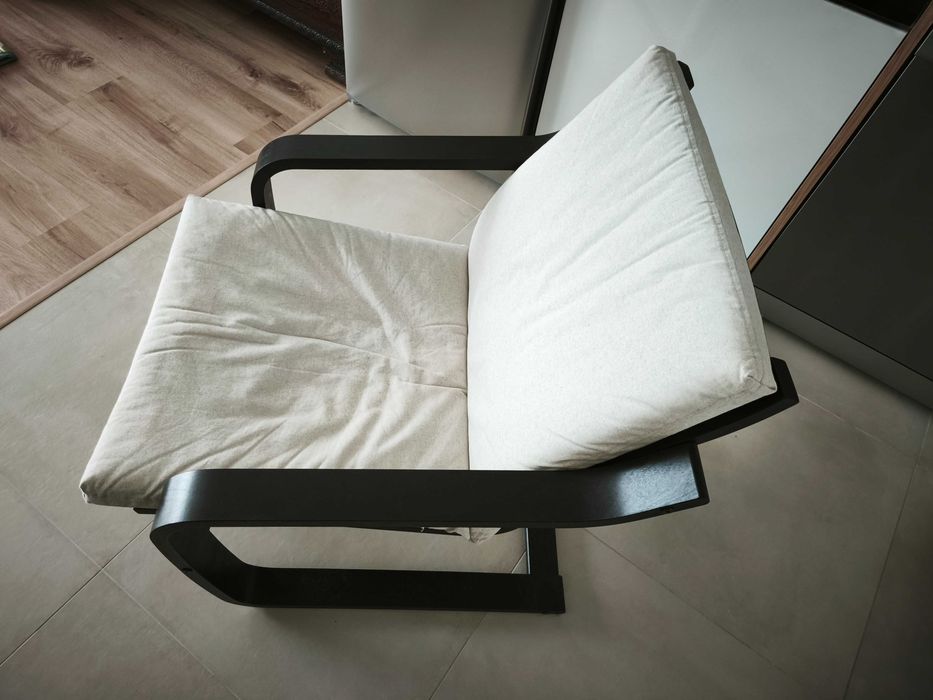 Cadeira IKEA Boang em excelente estado