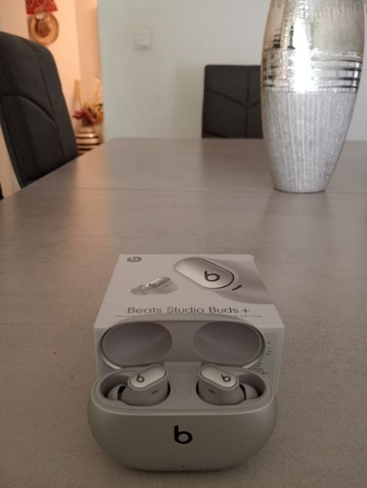 Beats Studio Buds + Cinza  Como Novos