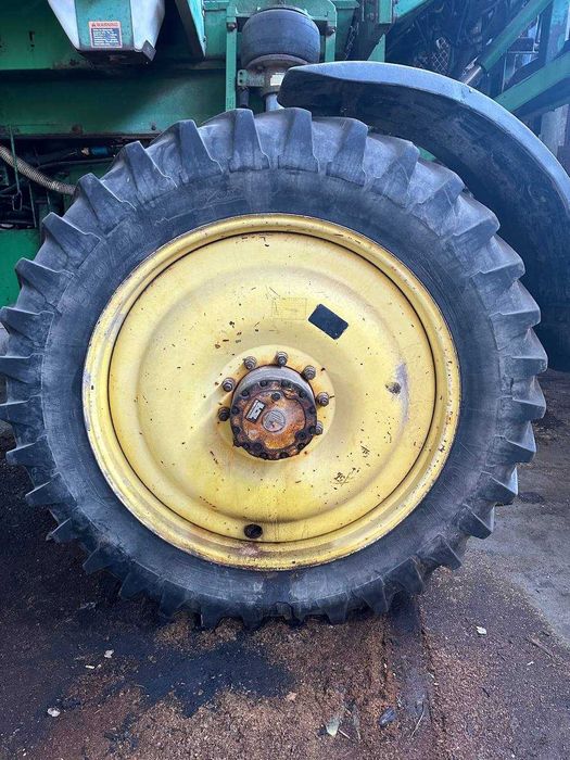 Продається обприскувач John Deere 4710 2004р.в.