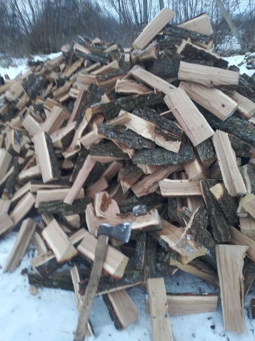 Дрова різних порід. Доставка. В наявності та під замовлення.