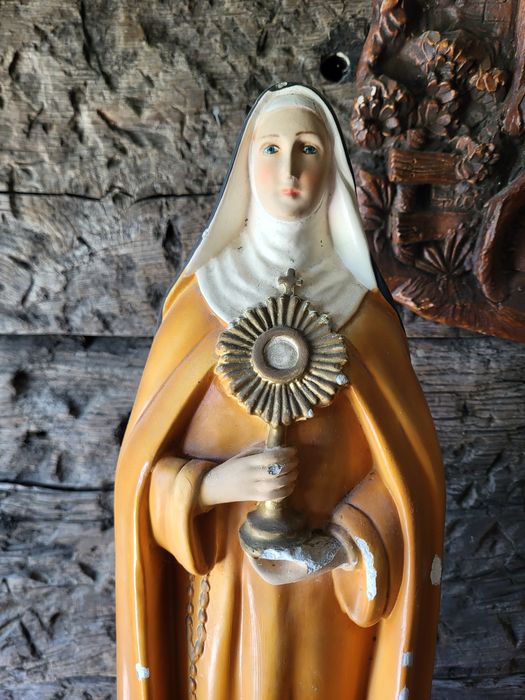 Stara figurka Święta Klara