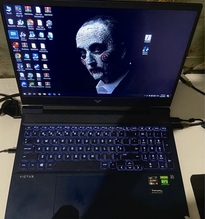 Portatil gaming victus