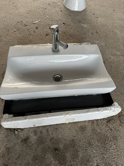 Lavatório pousar bathco Sardinero 61x37cm