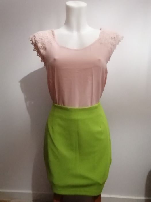 Cienka bluzka MOODO z wiskozy. Nowa. idealna pod żakiet .