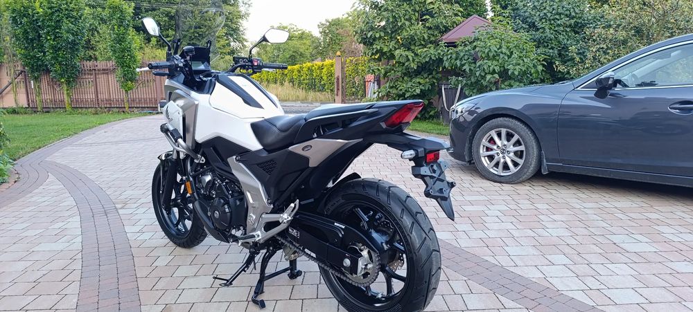 alt