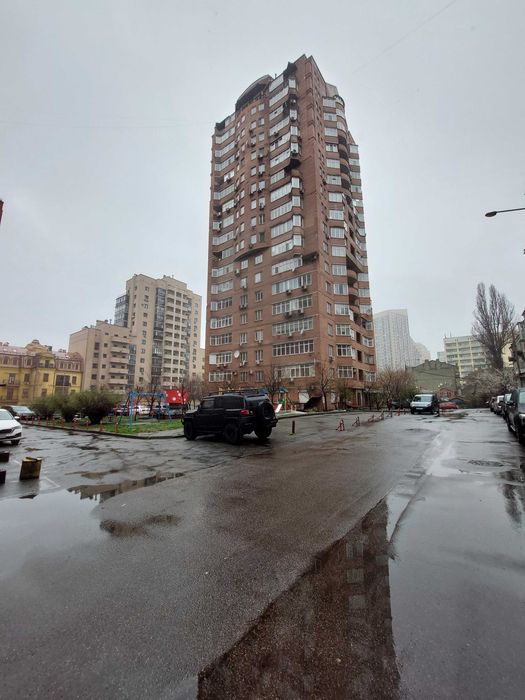 Багатокімнатна квартира за адресою вул. Іллєнка Юрія (площа 241 м²) - Atlanta.ua - фото 24