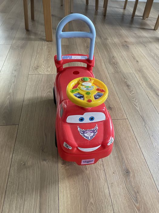 Jeździk pchacz zygzak mcqueen