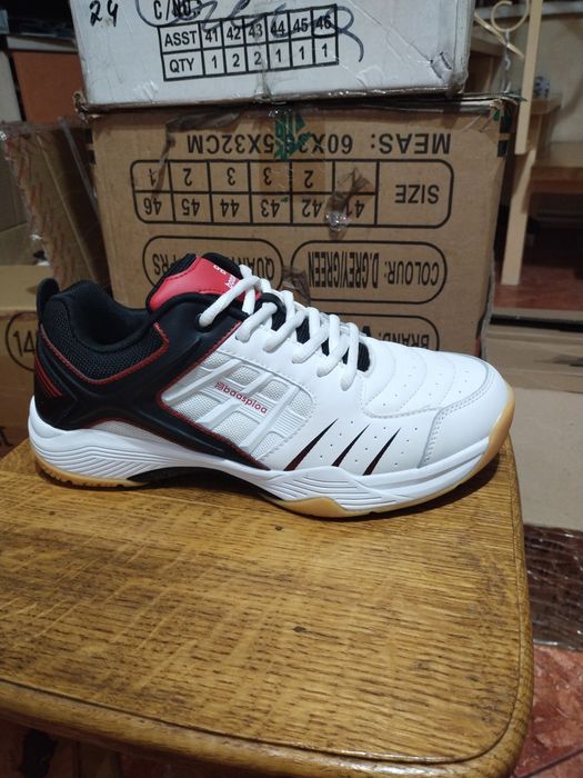 Кросівки бігові шкіра