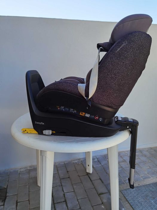 Cadeira e Base Isofix Bebé Confort 2WayFix