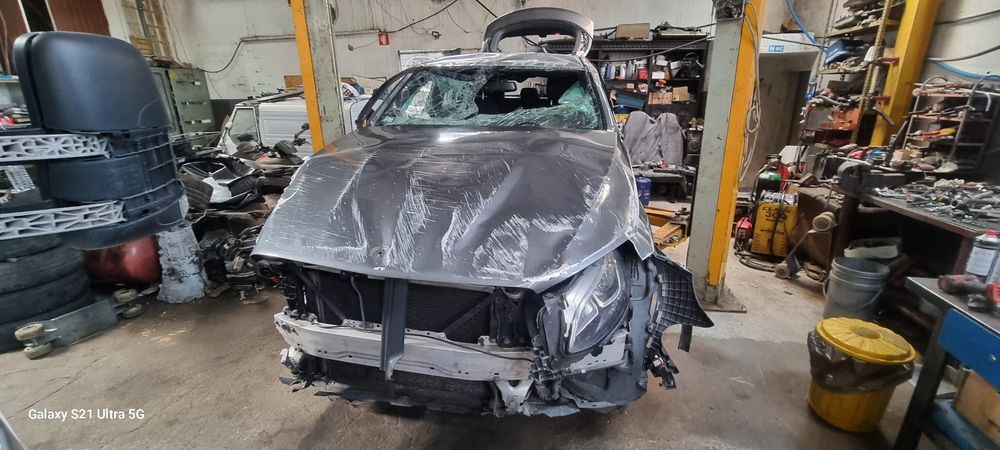 Vendo Mercedes Glc250 cdi 2018 salvado