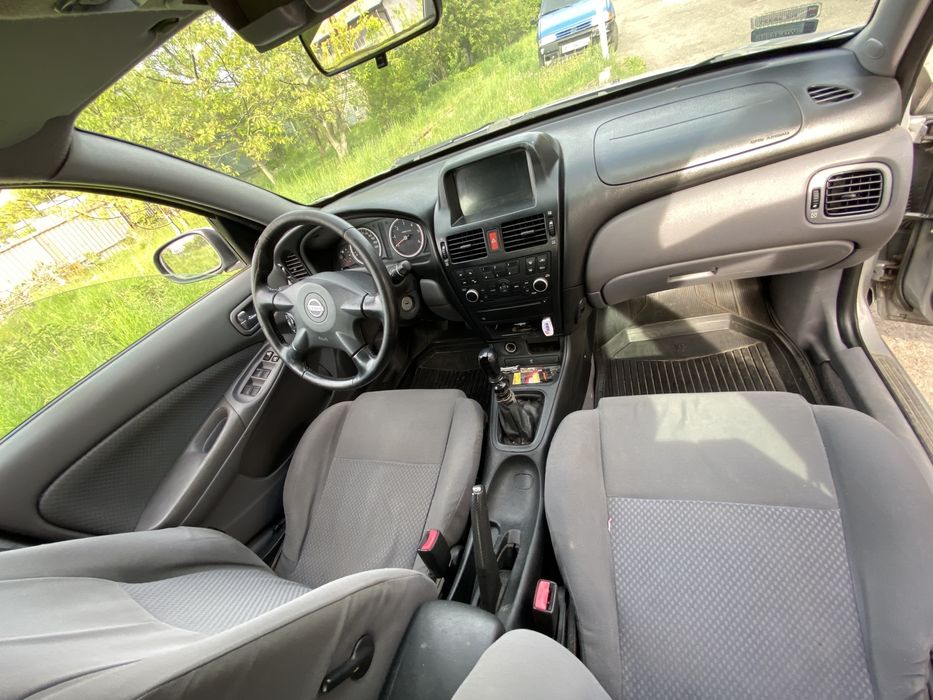 Продаж Nissan Almera 2003