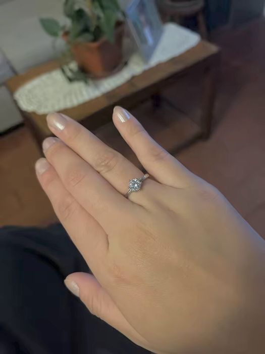 Серебряное кольцо 925 пробы с фианитом Swarovski! Скидка -70%