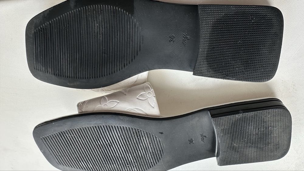 Шкіряні мюлі Louis Vuitton Revival