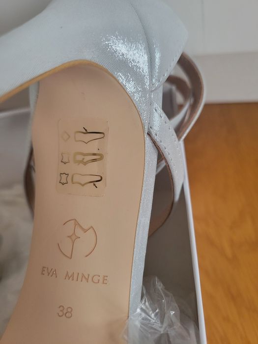 szpilki sandały skórzane Eva Minge r. 38