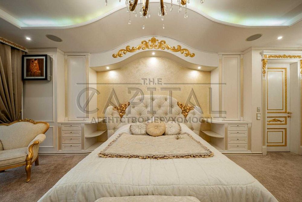 Продаж 3-поверхового будинку, 332м2, Солом'янський р-н, Батиєва Гора