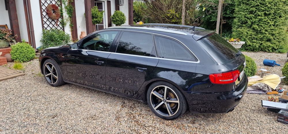 Audi A4 B8 2011 r. S-Line