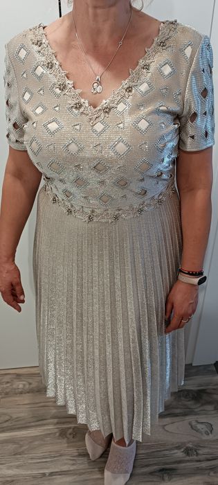 Sprzedam sukienkę na sylwestra/wesele