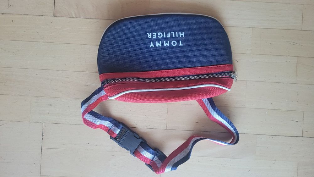 Saszetka na pas Tommy Hilfiger Nowy